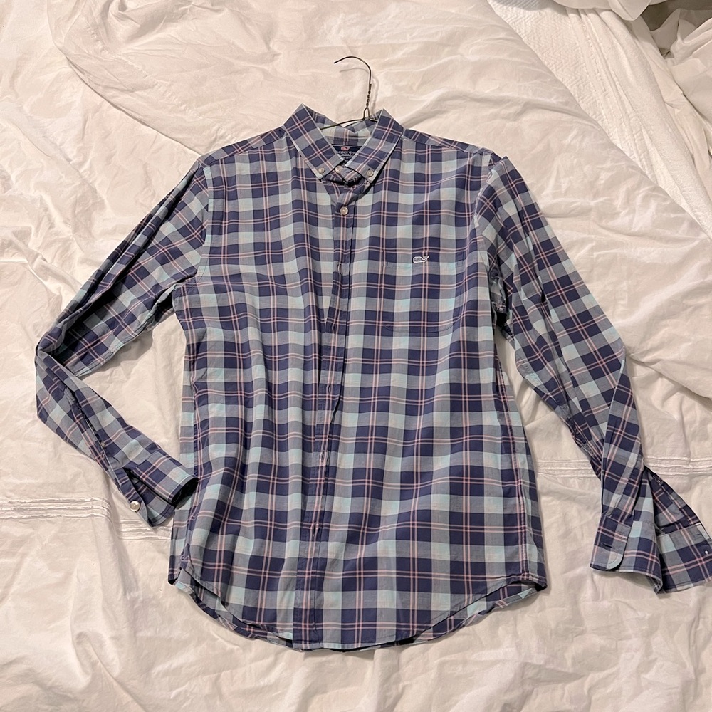 Vineyard vines medium